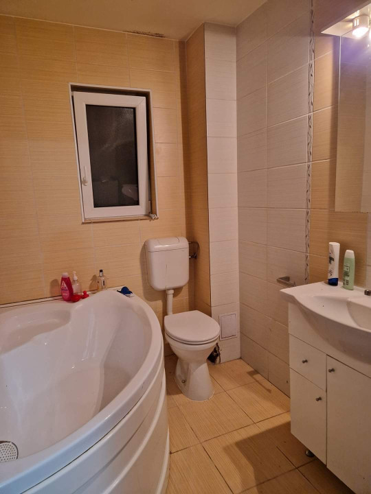 Apartament 3 camere, 2 nivele, 79 MP, zona Plopilor, Floresti 