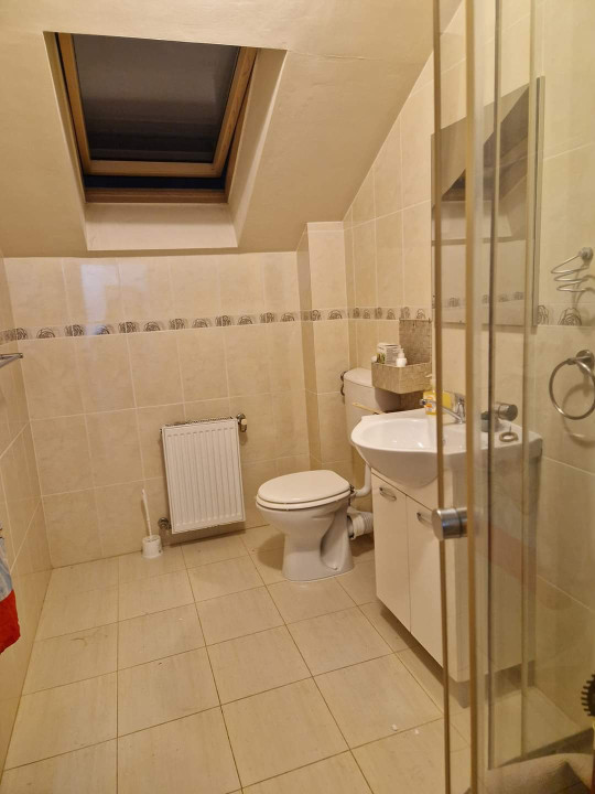 Apartament 3 camere, 2 nivele, 79 MP, zona Plopilor, Floresti 