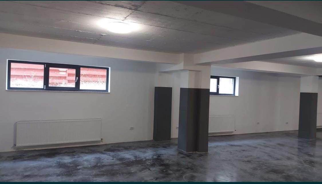 Spatiu Comercial 300 mp, Zona Stejarului