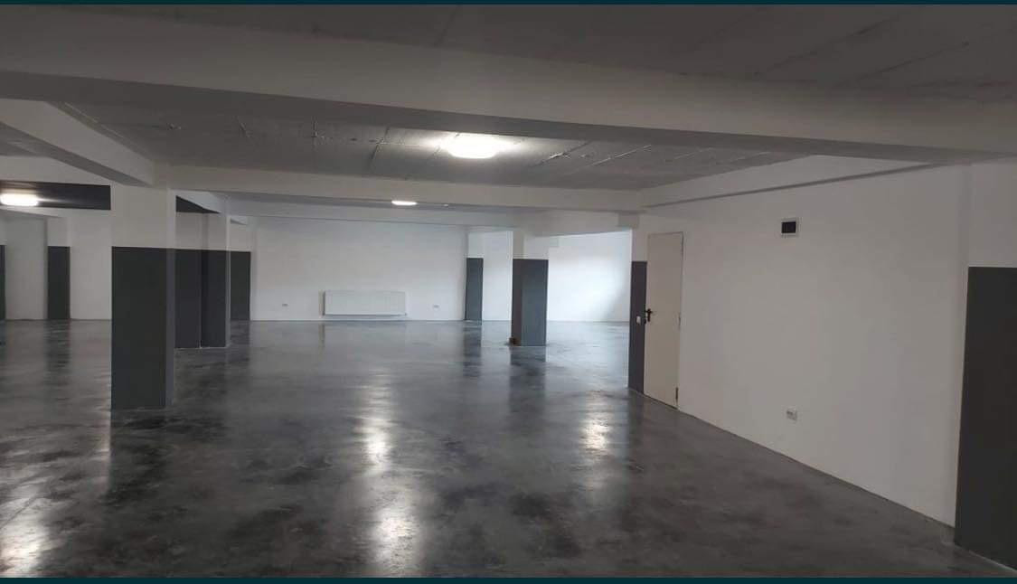 Spatiu Comercial 300 mp, Zona Stejarului