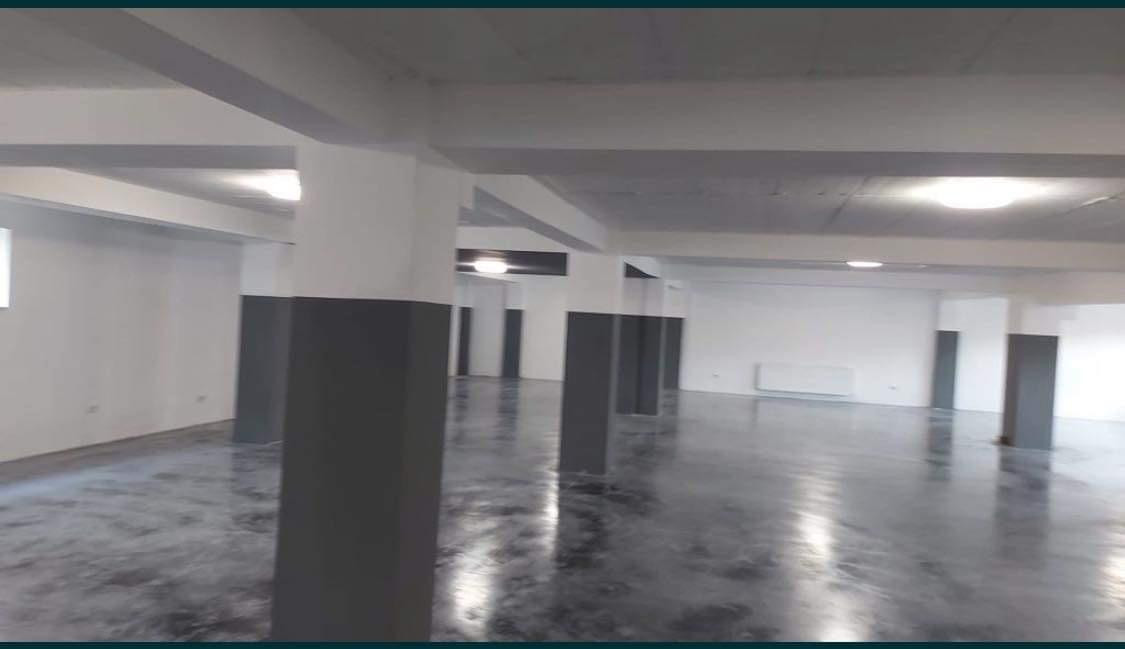 Spatiu Comercial 300 mp, Zona Stejarului