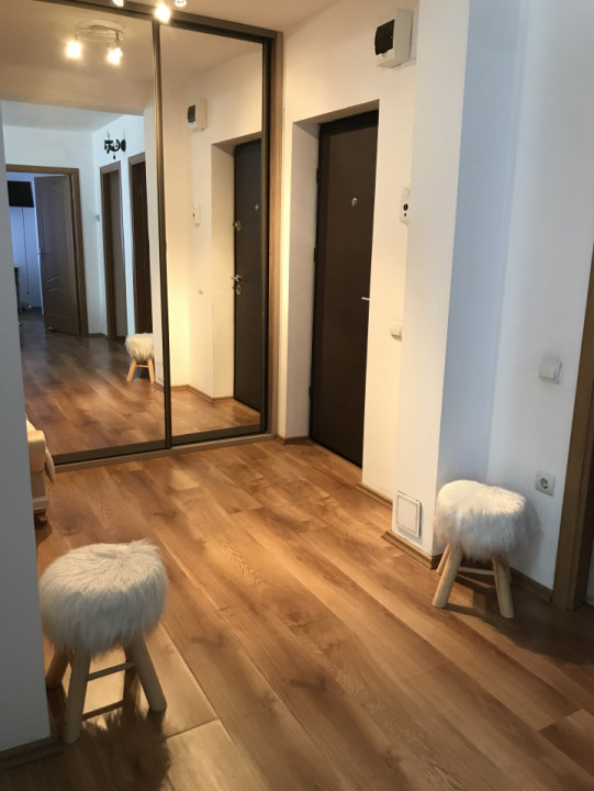 Apartament cu 4 camere, 2 parcari, 2 balcoane, zona Florilor