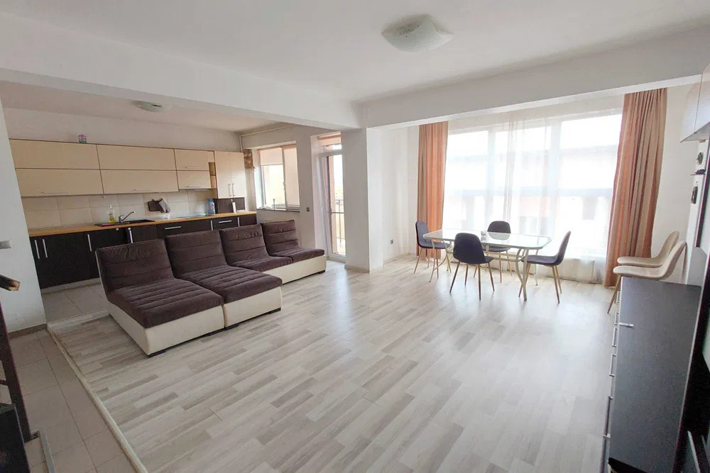 Apartament 4 camere Floresti , 121 mp , zona Teilor 