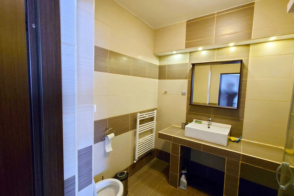 Apartament 4 camere Floresti , 121 mp , zona Teilor 