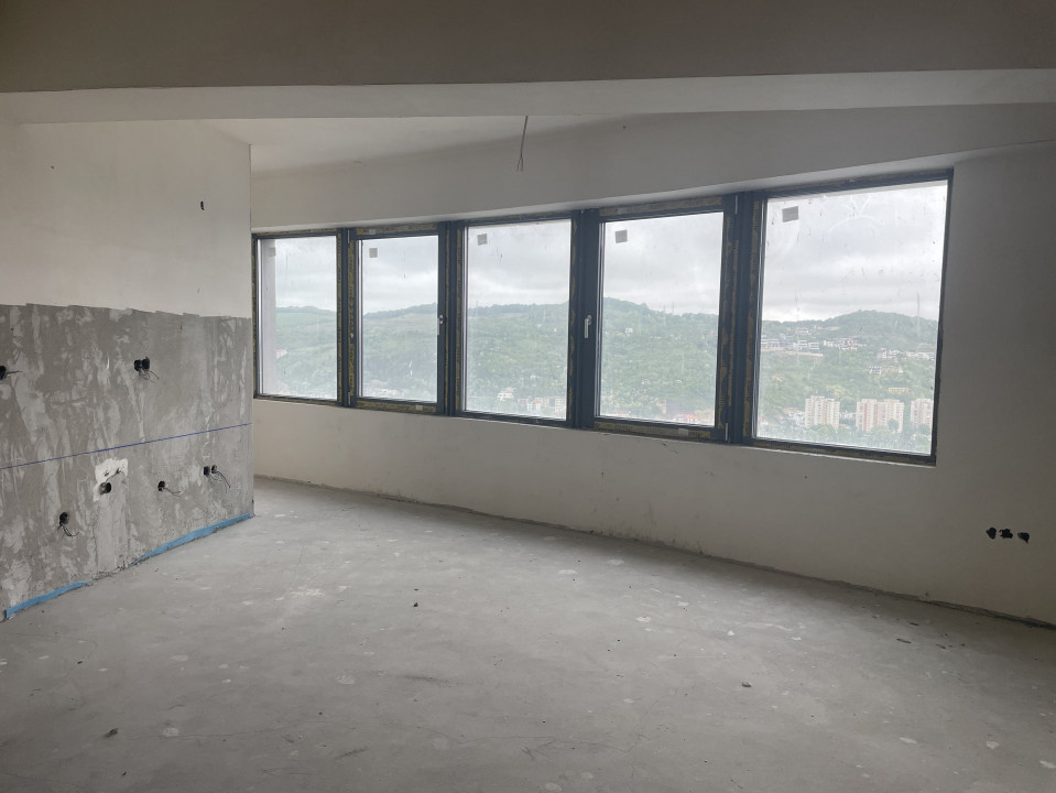 Penthouse de vanzare cu 5 camere, suprafata 210 mp, zona Manastur