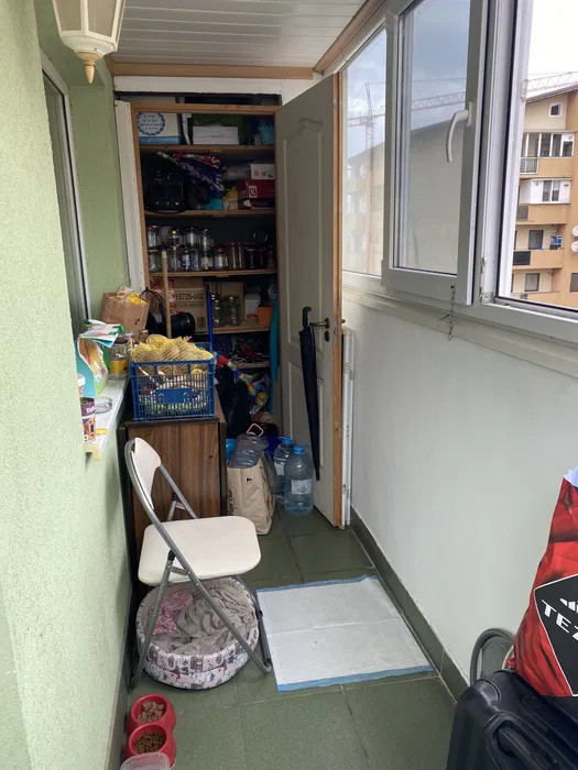 Apartament cu 2 camere, 43 mp, balcon, zona Stejarului