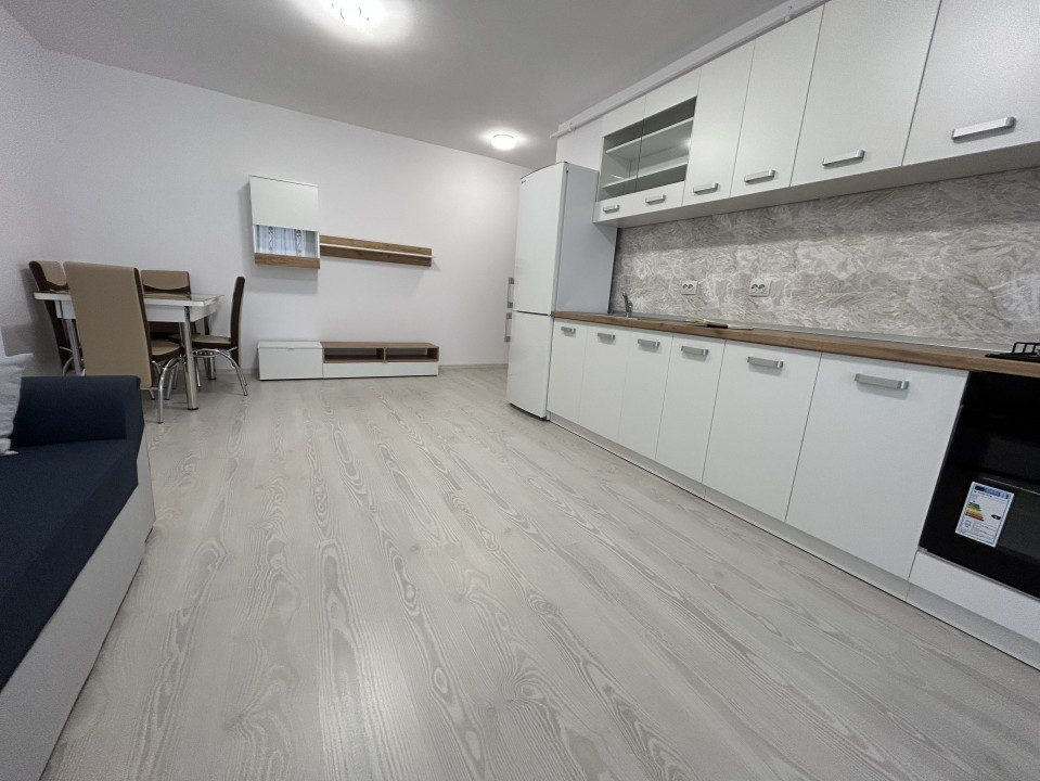 Apartament 2 camere ultrafinisat, 53 mp, parcare, zona Cetatii