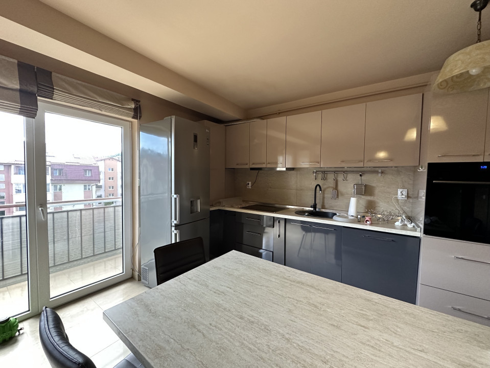 Apartament modern 100 mp pe 2 nivele