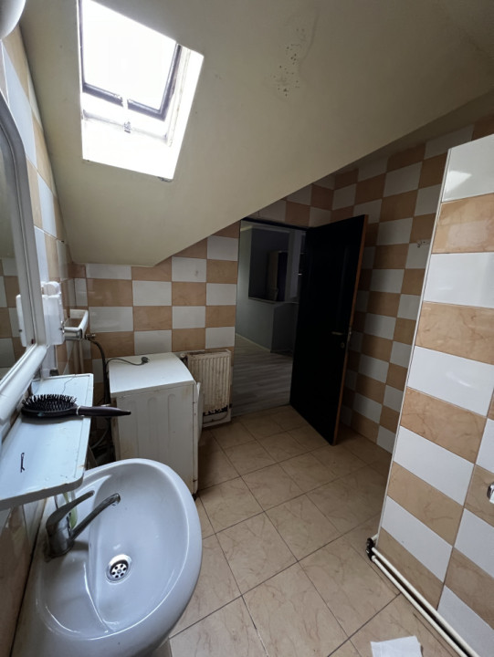 Apartament de 2 camere, 81 mp utili , zona Cetatii  