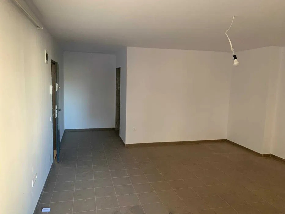 Apartament/Spatiu comercial de vanzare in zona Vivo