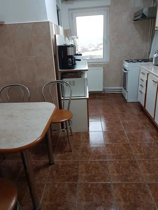 Apartament de vanzare cu 4 camere, 90 mp in zona Calea Turzii