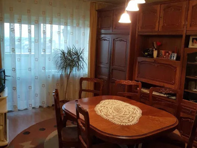 Apartament de vanzare cu 4 camere, 90 mp in zona Calea Turzii