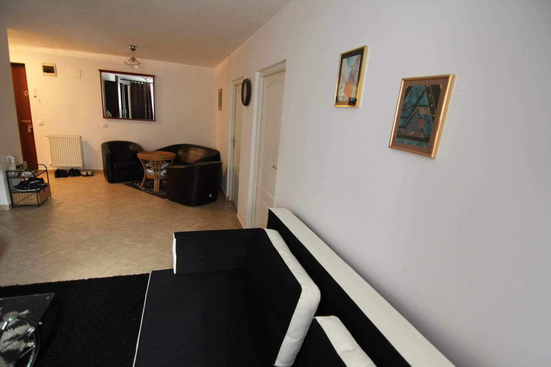 Apartament cu 3 camere,zona Iulius Mall