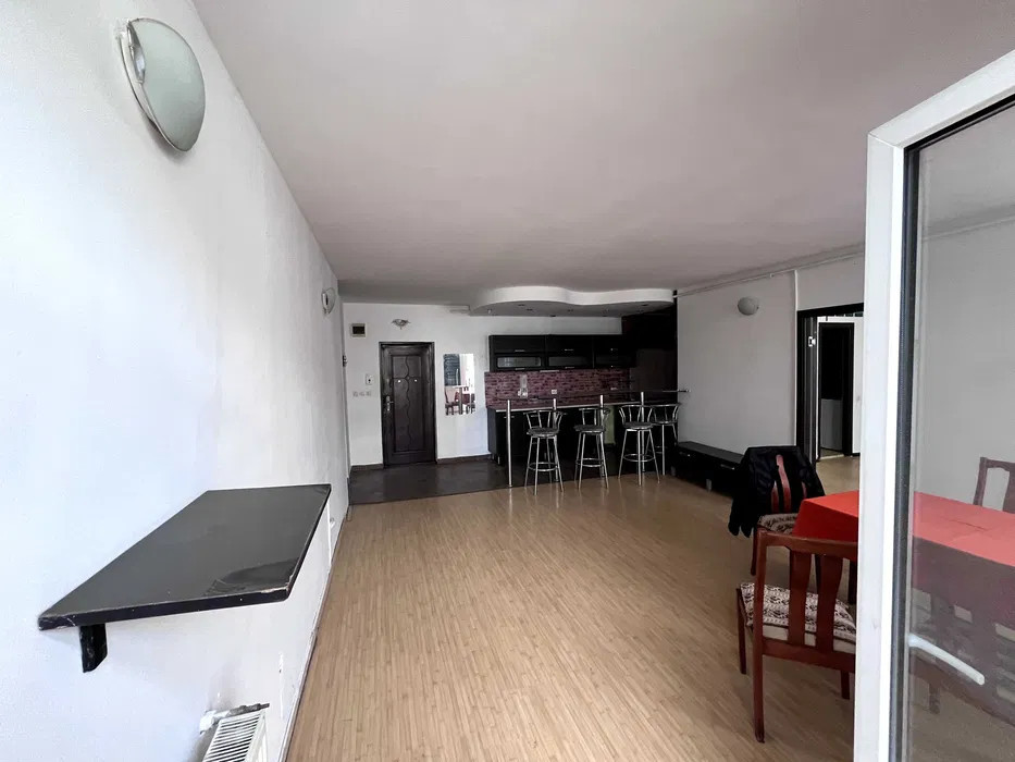 Apartament de 3 camere , 98,68 mp, zona tineretului