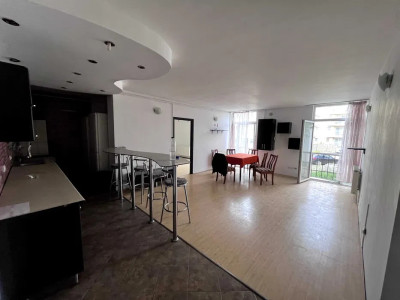 Apartament de 3 camere , 98,68 mp, zona tineretului