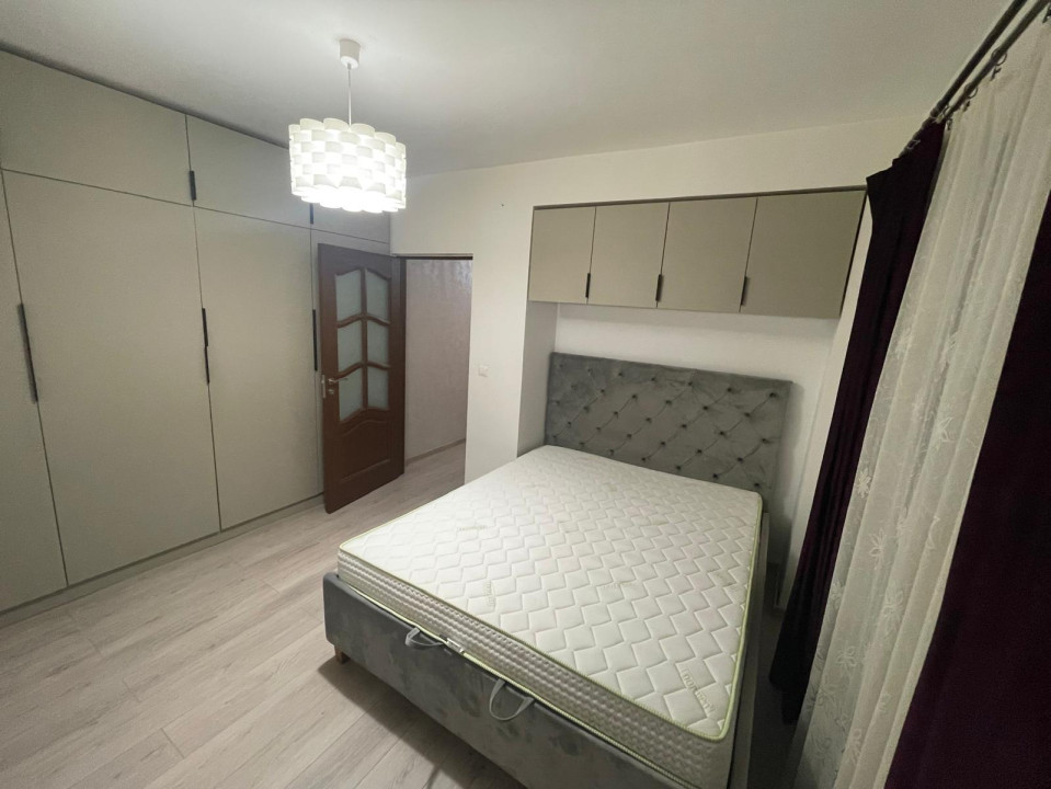 Apartament de 2 camere ,46 mp,2 balcoane, parcare, zona Tineretului