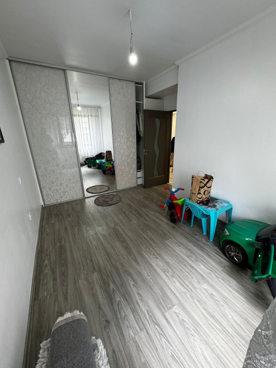 Apartament de 3 camere, 66 mp+terasa 10 mp, Sub Cetate