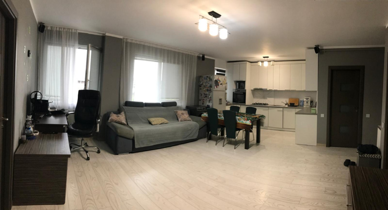 Apartament cu 3 camere, 70 mp, 2 bai, zona Teilor