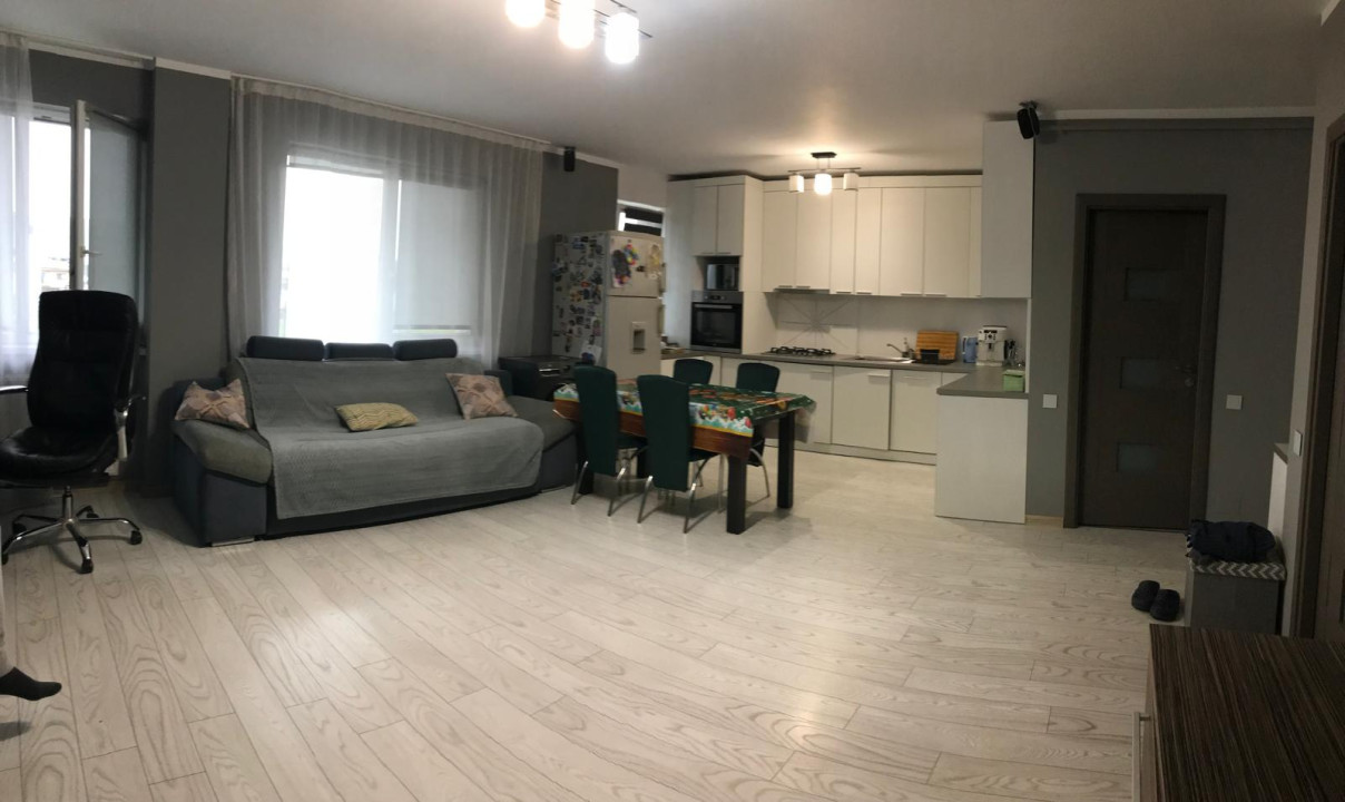 Apartament cu 3 camere, 70 mp, 2 bai, zona Teilor