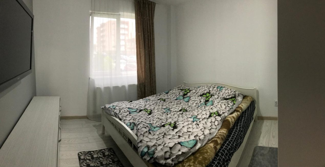 Apartament cu 3 camere, 70 mp, 2 bai, zona Teilor