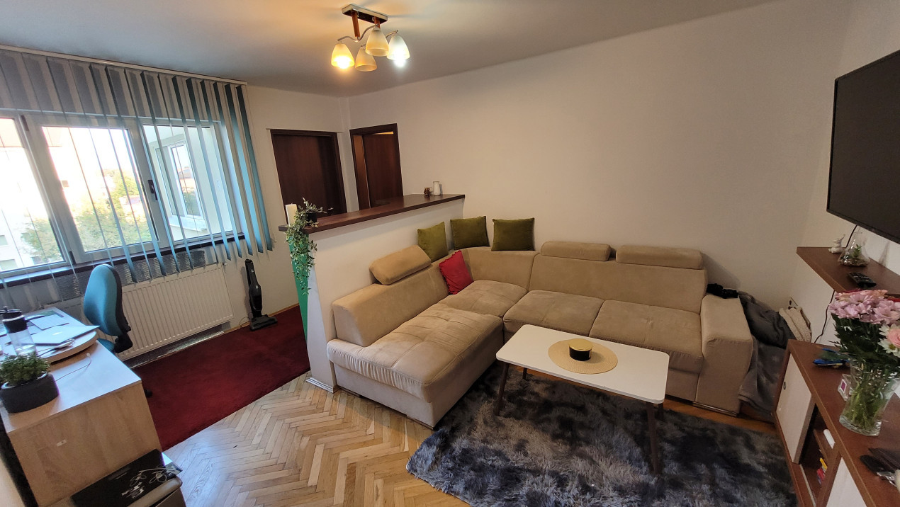 Apartament de 2 camere,Horea, garaj, zona Centrala 