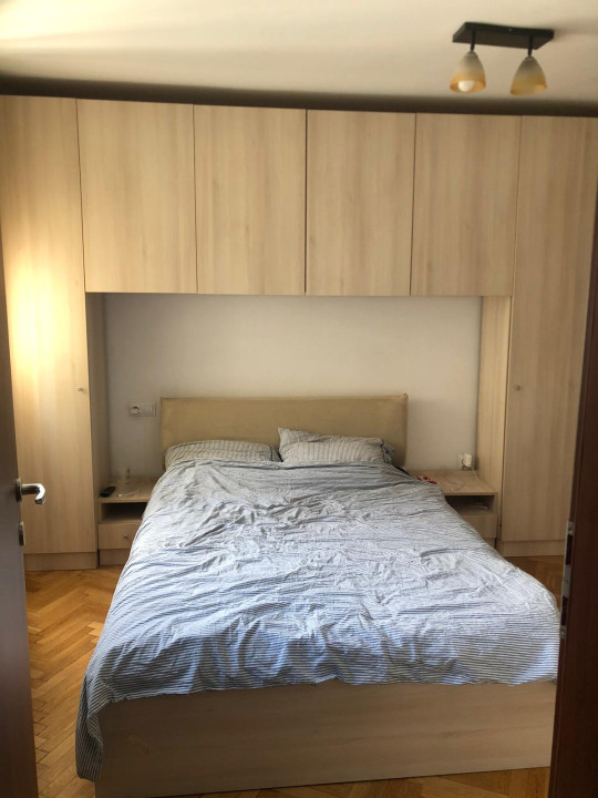 Apartament de 2 camere,Horea, garaj, zona Centrala 