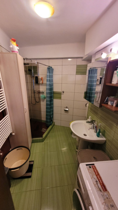 Apartament de 2 camere,Horea, garaj, zona Centrala 