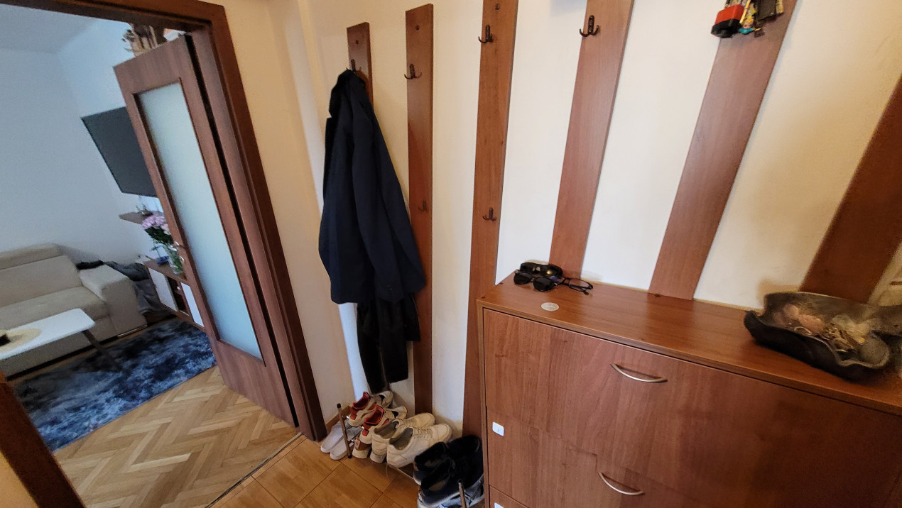 Apartament de 2 camere,Horea, garaj, zona Centrala 