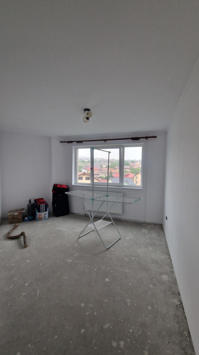 Apartament cu 3 camere, 70mp utili, parcare sub, Dambul R.