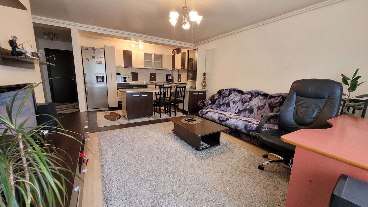 Apartament de 3 camere, mobitlat utilat, etaj intermediar, zona Teilor