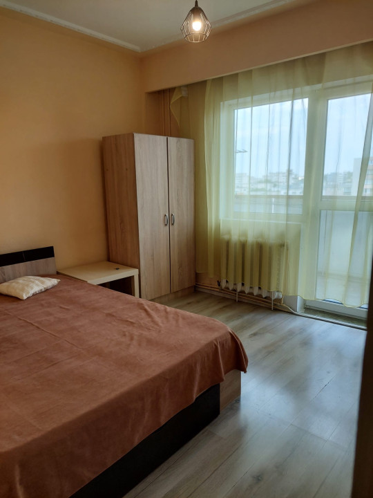 Apartament 3 camere decomandate, 67 mp, 2 bai, 2 balcoane, in Manastur