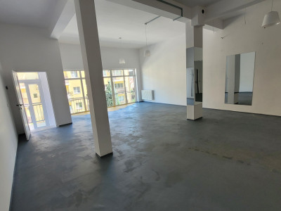 Spatiu comercial, 72 mp, zona Teilor, Floresti