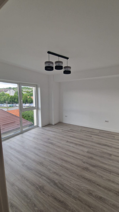 Apartament finisat 2 camere 56.4 mp utili plus balcon zona Dambul Rotund 