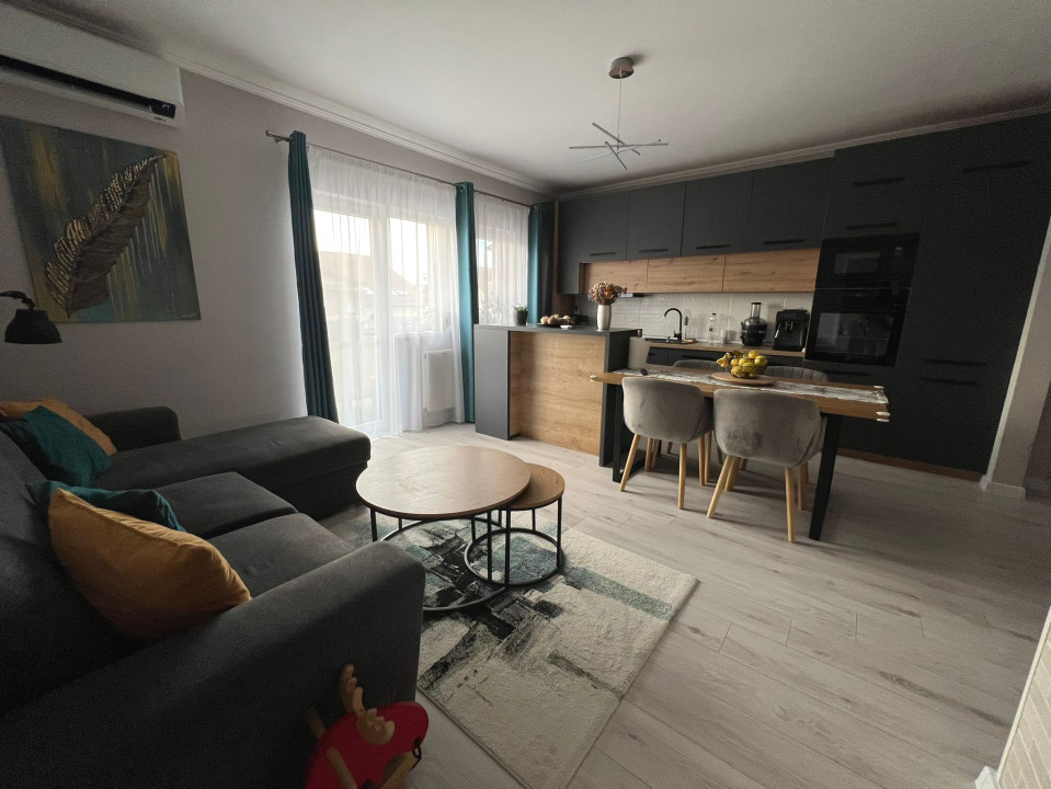 Apartament de 3 camere, 68 mp, 3 locuri de parcare, zona Terra