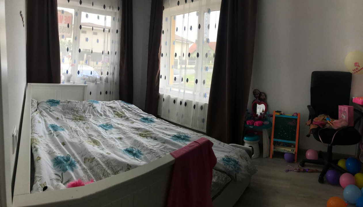 Apartament cu 3 camere, 57 mp, parcare, zona Urusagului