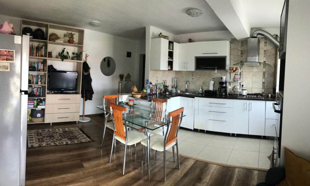 Apartament cu 3 camere, 52 mp, 2 balcoane, zona Muzeul Apei