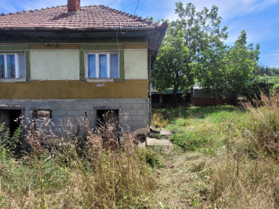 Casa cu teren de 3166 mp, 22 metri front, Deusu, Cluj