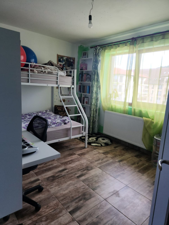 Apartament cu 3 camere, 53 mp, parcare, balcon si terasa