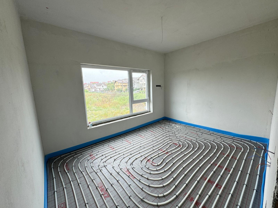 Duplex de 4 camere, 115 mp utili, 280 mp curte, 2 fronturi, Sannicoara