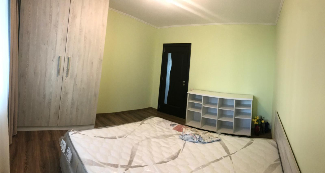 Apartament cu 3 camere, 70 mp, zona Eroilor