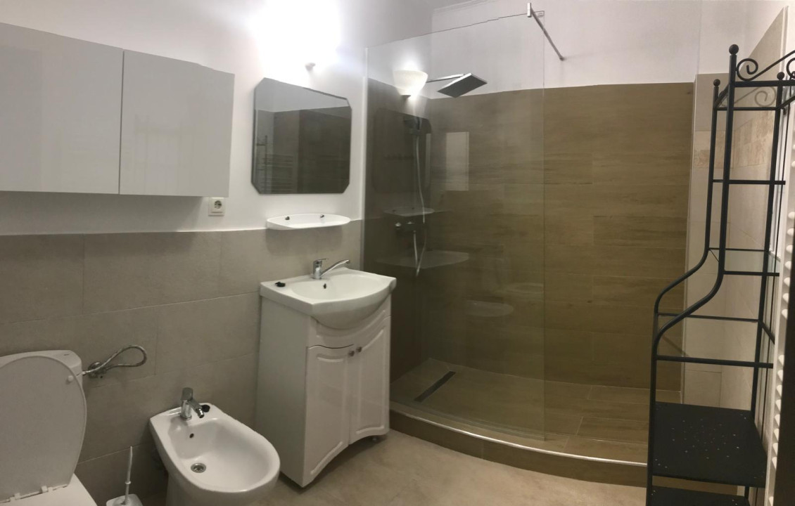 Apartament cu 3 camere, 70 mp, zona Eroilor