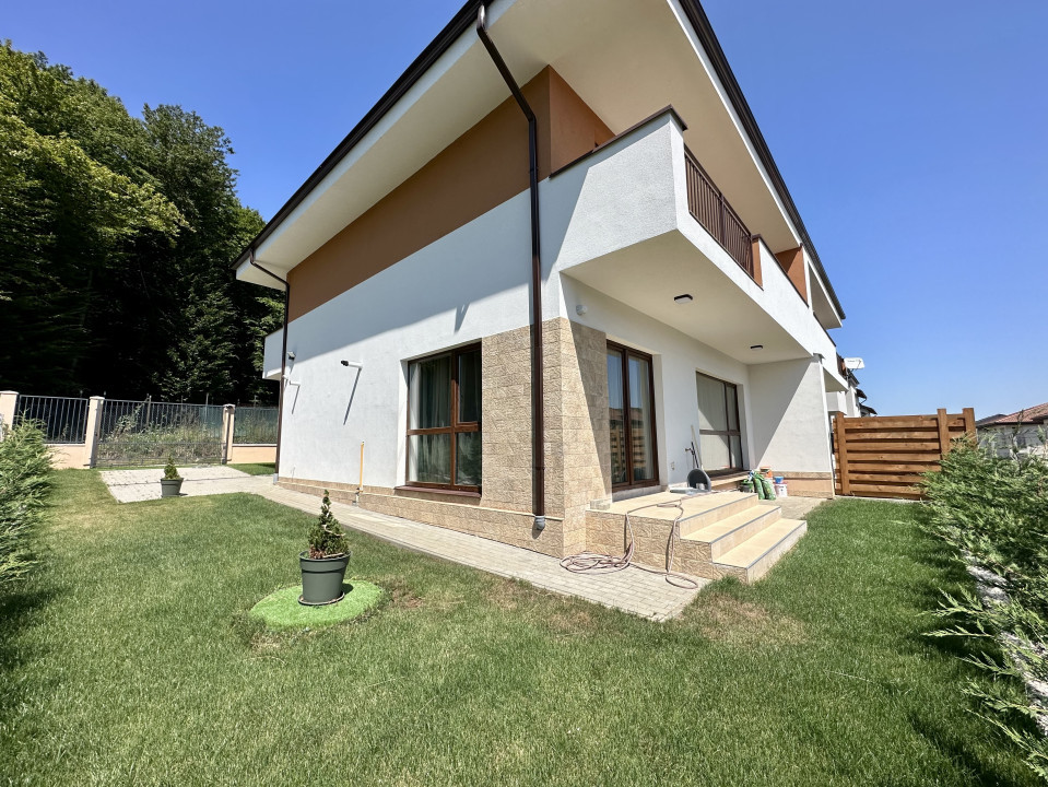 Duplex ultrafinisat la liziera padurii, Dog-Friendly