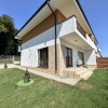 Duplex ultrafinisat la liziera padurii, Dog-Friendly