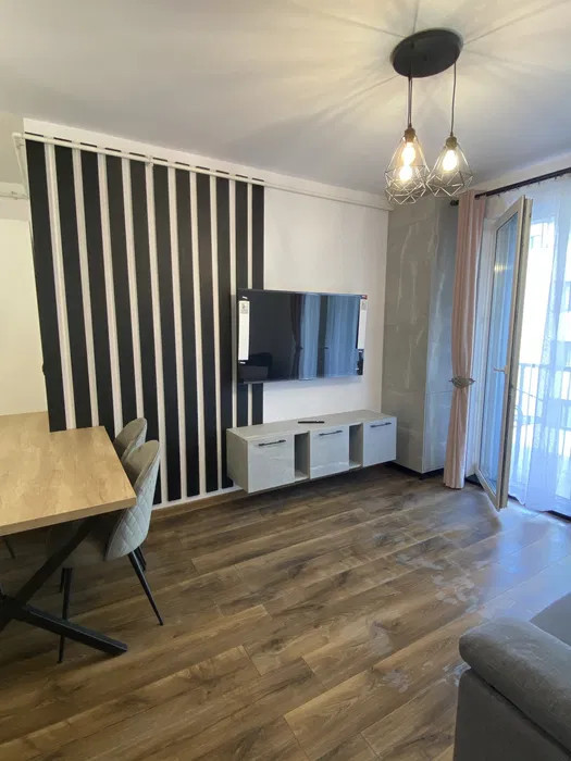 Apartament cu 2 camere, ideal investitie, zona Eroilor