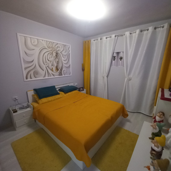 Apartament 3 camere , 60 mp , gradina 60 mp , utilat/mobilat , zona Porii