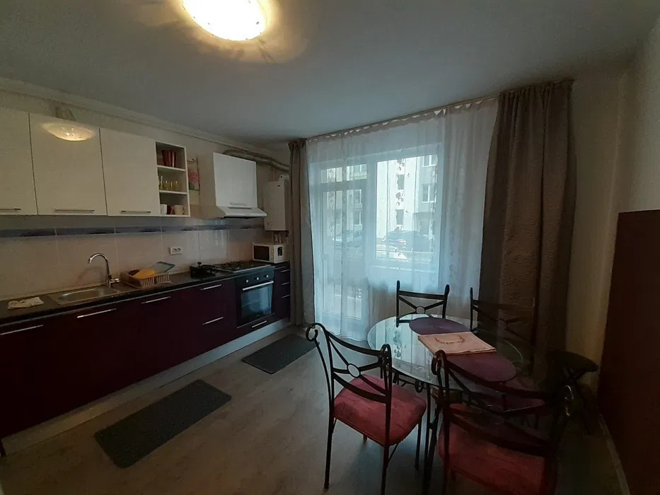 Apartament cu 2 camere, 52 mp, parcare, zona Cetatii