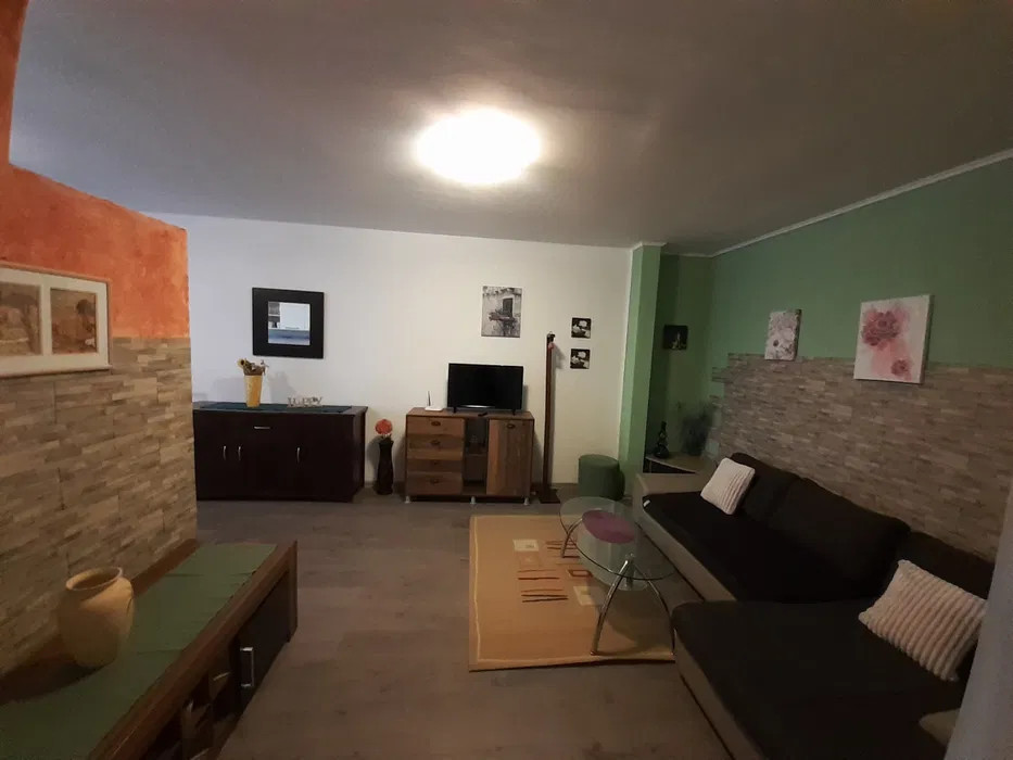 Apartament cu 2 camere, 52 mp, parcare, zona Cetatii