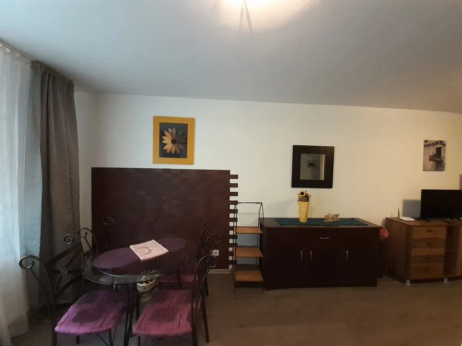 Apartament cu 2 camere, 52 mp, parcare, zona Cetatii