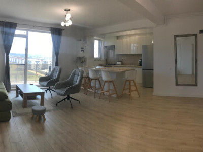 Apartament cu 2 camere, la cheie, parcare, zona Terra