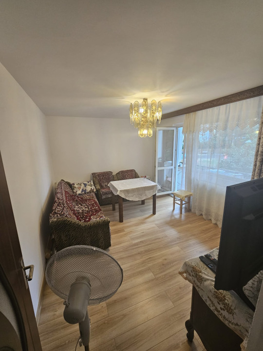 Apartartament 4 camere , 78,4 Mp , Manastur zona Mehedinti